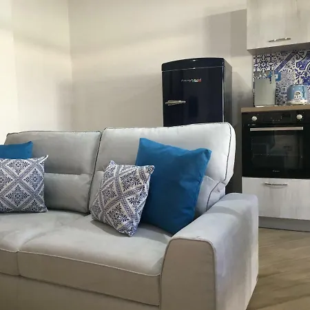 Topazio Apartment *