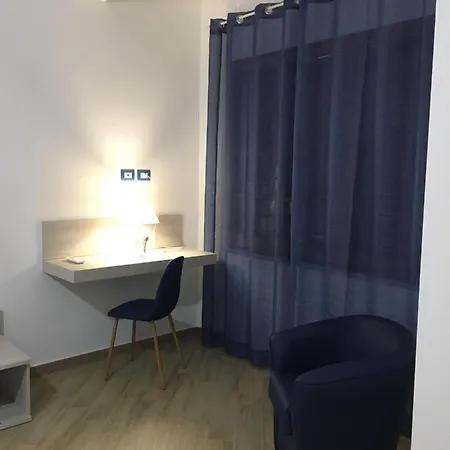 Topazio Apartment *